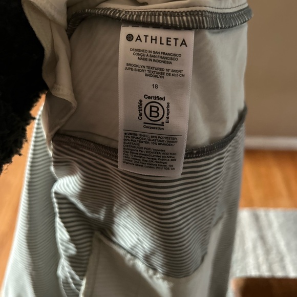 Athleta Brooklyn Grey Striped Skort, Size 18 - Picture 7 of 9